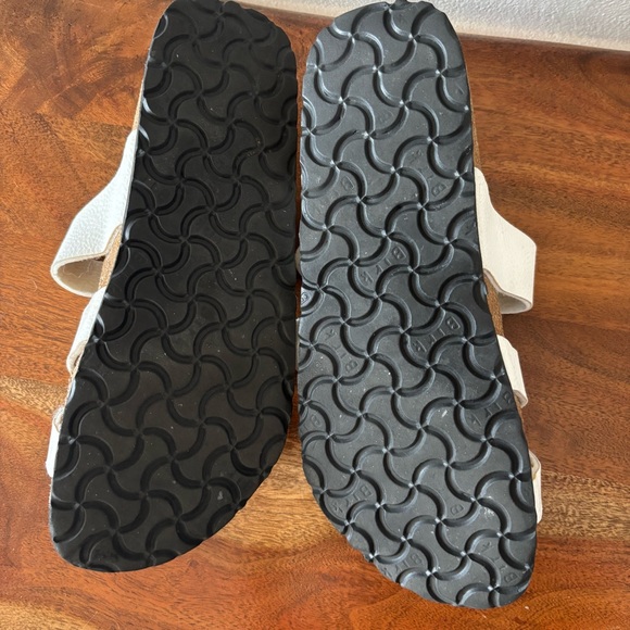 Birki’s Mayori-Style 245 White Strappy Sandal size 7 - Picture 4 of 8